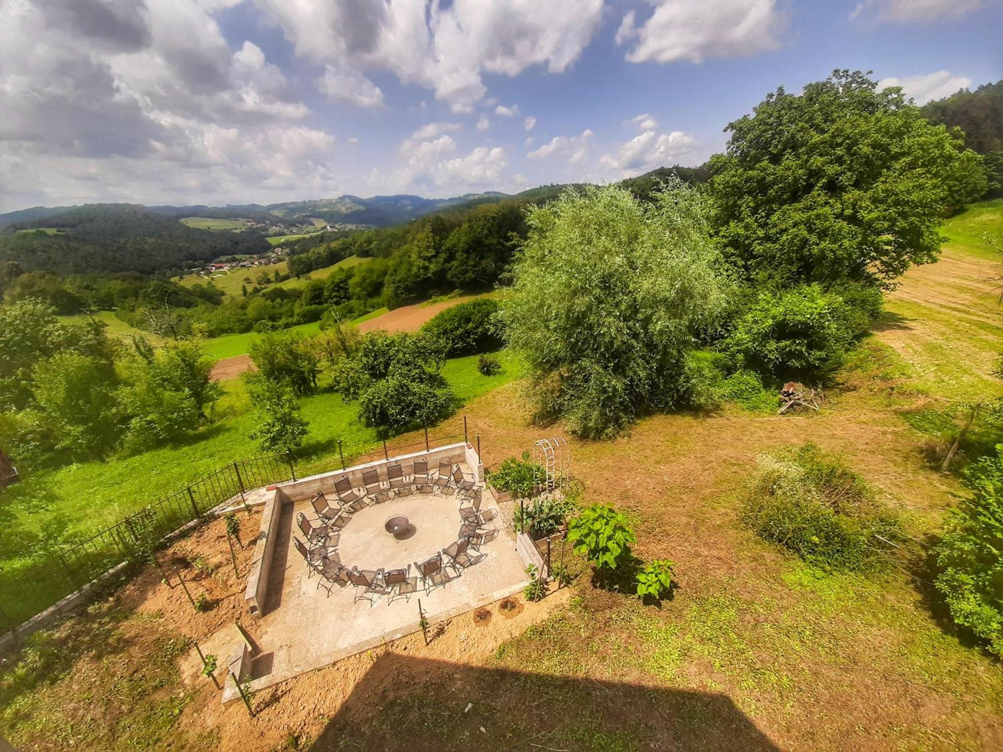 Turizem Mlakar Appartement Skocjan  Buitenkant foto